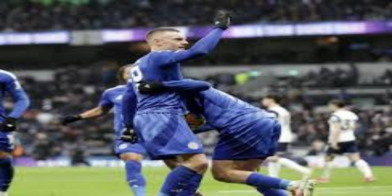 战术转折点 —莫布雷的临场调整成关键- bb体育