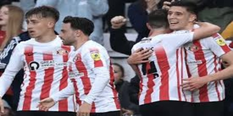 教科书般的职业规划：经济学背景赋能绿茵场- bb体育